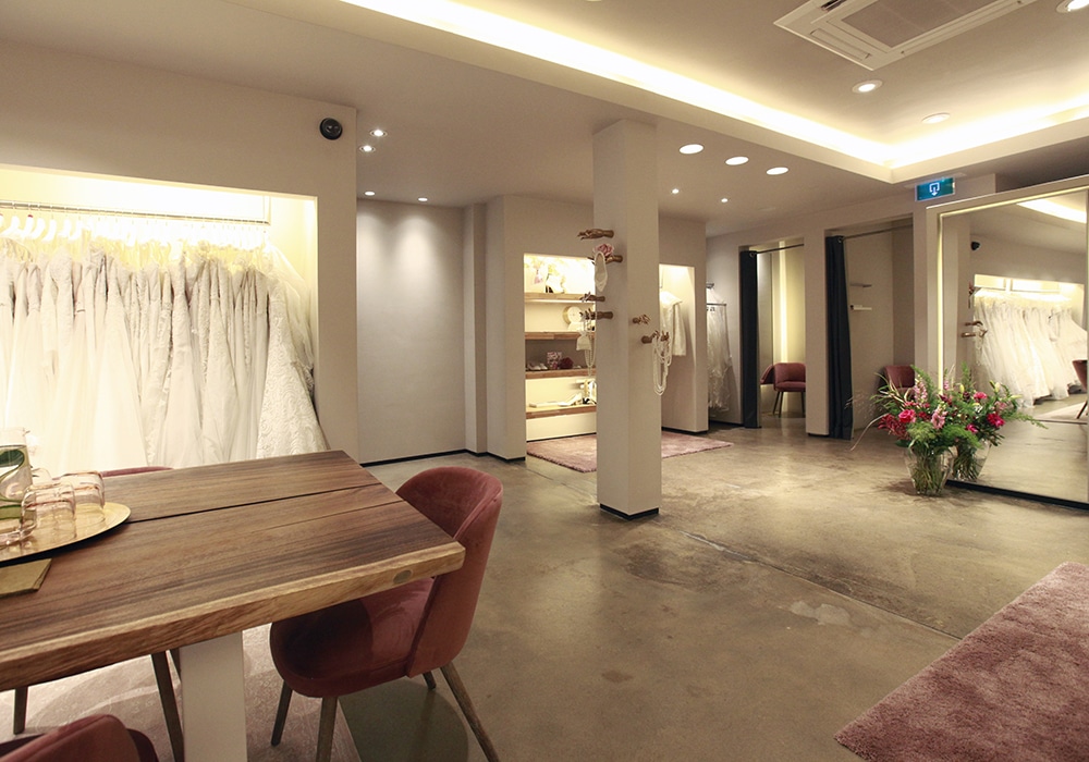 Bruidsjaponnen van Bride2be Trouwjurken van Bride2be